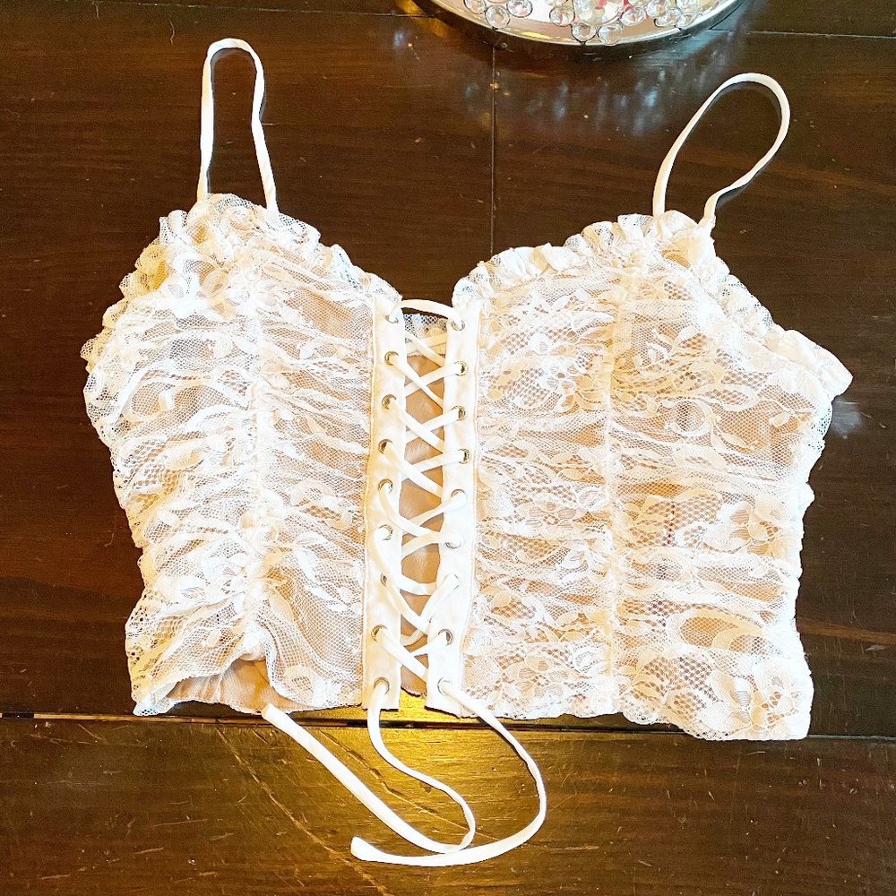 E.SSUE - Sexy Lace top cami L